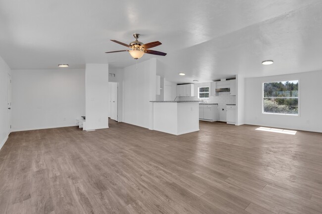 Building Photo - 20644 Oak Pond Dr