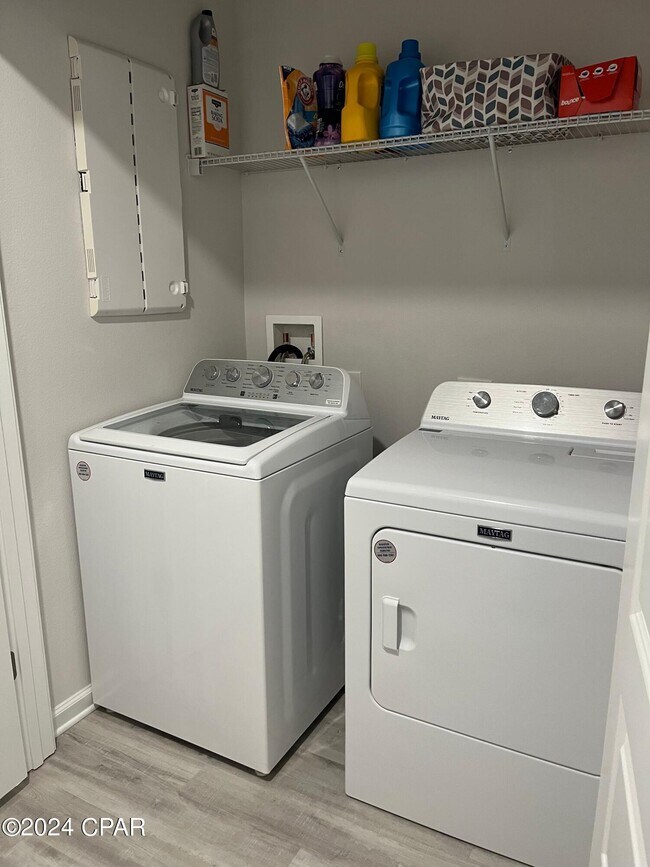 Building Photo - 6420 Slabinski Ln