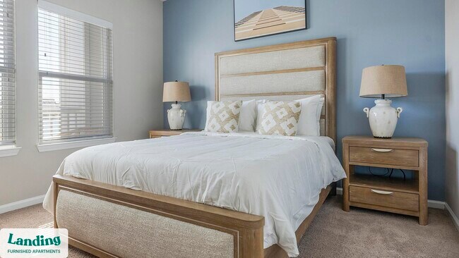 Building Photo - 915 Brentmoor Dr