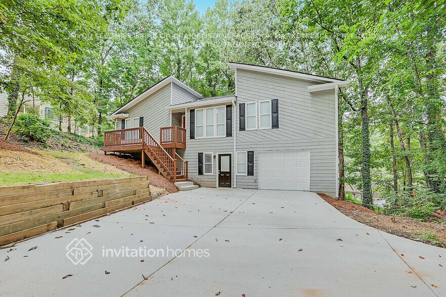 Primary Photo - 5545 Gibson Dr