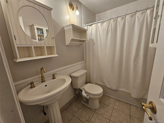 Building Photo - 3 Briarcliff Dr S