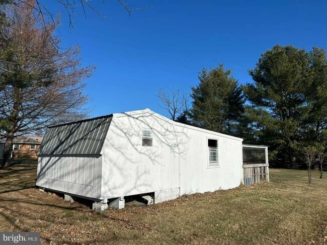 Building Photo - 112 Virginia Dr