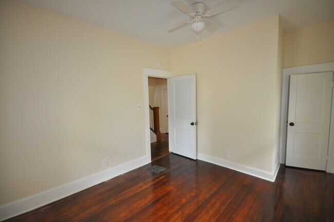 Building Photo - 1080 Duncan Ave