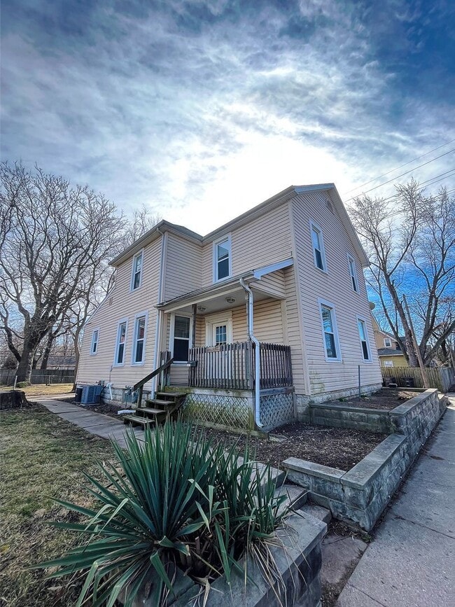 Building Photo - 1315-1317 North 18th Street