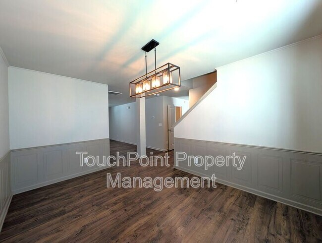 Building Photo - 2525 Mcintosh St