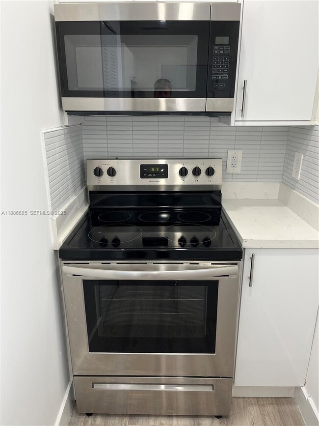 Building Photo - 1719 NW 1st St