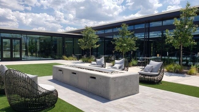 Building Photo - 7712 Boyd Hvn Dr