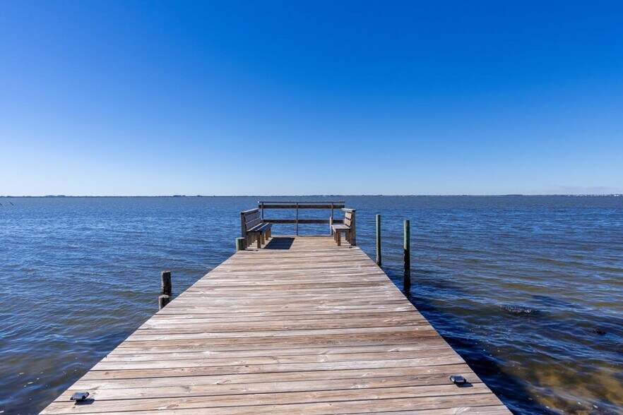 Building Photo - 3524 S Atlantic Ave