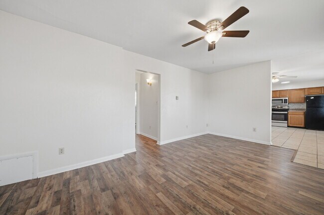 Building Photo - AMAZING 3 BED, 2 FULL BATH APARTMENT FOR RENT IN OCEAN VIEW!