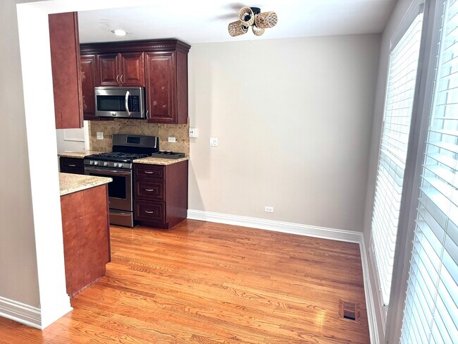 Building Photo - 344 Mallard Ct