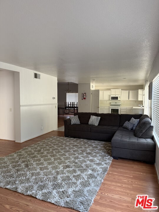 Building Photo - 44752 Ranchwood Ave