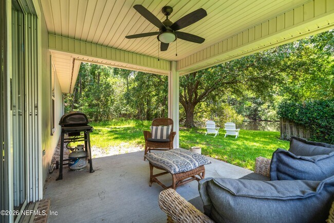 Building Photo - 1442 Laurel Oak Dr