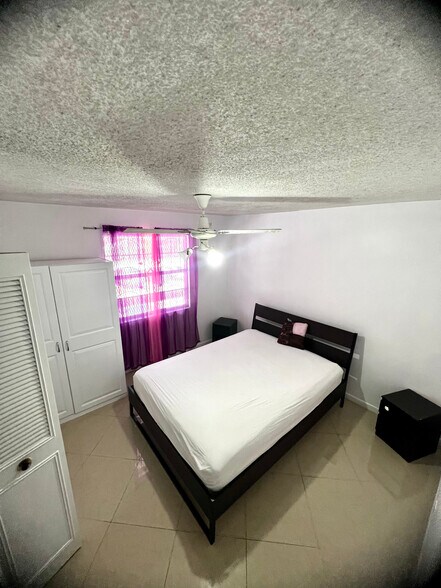 Building Photo - 7610 Stirling Rd