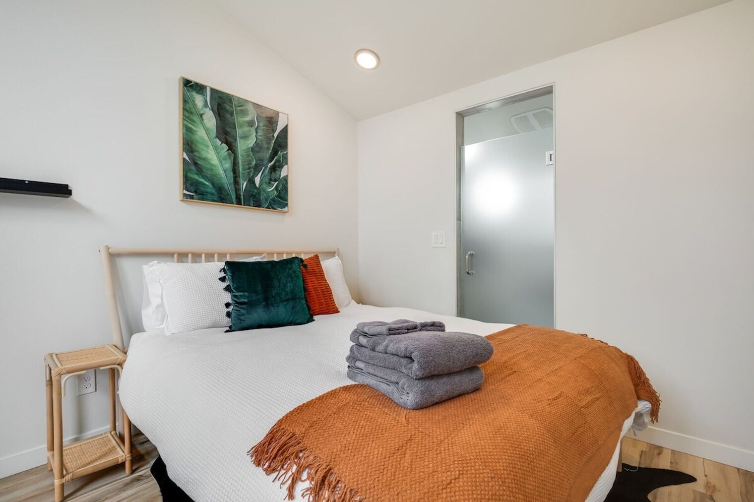 Building Photo - 3843 20th Ave SW