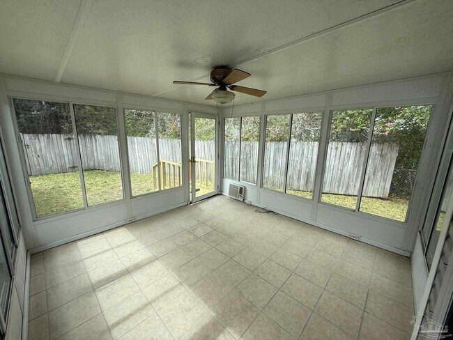 Building Photo - 3801 N 12th Ave