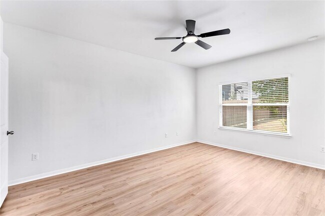 Building Photo - 1407 Brashear Ct