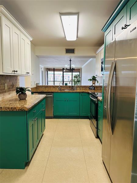 Building Photo - 6423 Coral Lake Dr