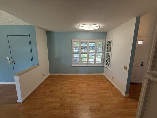 Building Photo - Modern 4 Bedroom One Story *Vacaville