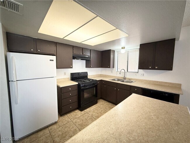 Building Photo - 129 Colbath St