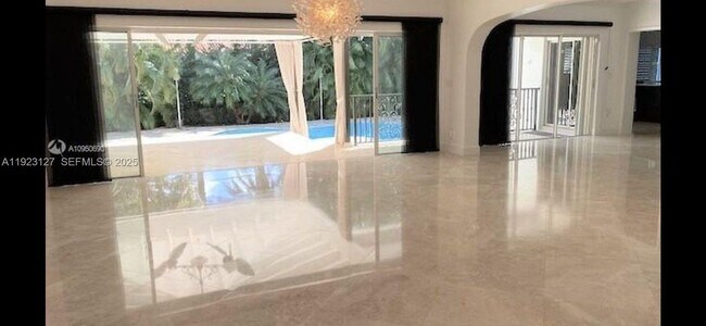 Building Photo - 100 S Prospect Dr