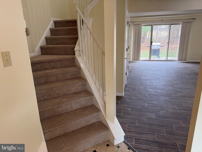 Building Photo - 34 Woodbrook Dr