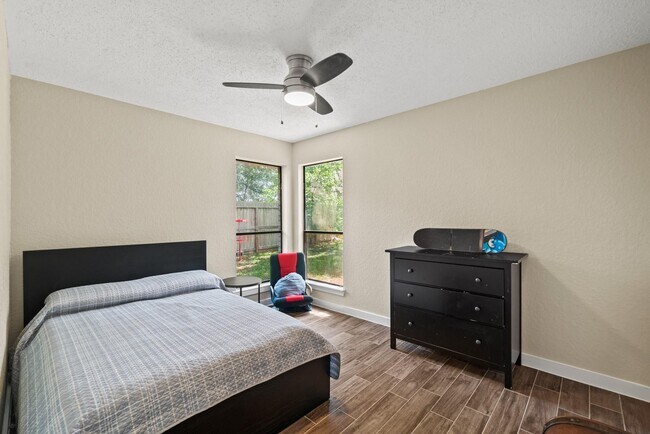 Building Photo - 20039 Moonflower Ln