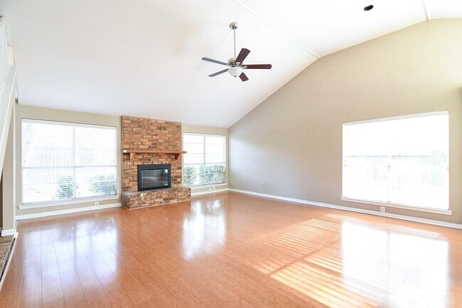 Building Photo - 25538 Chapel Ridge Ln