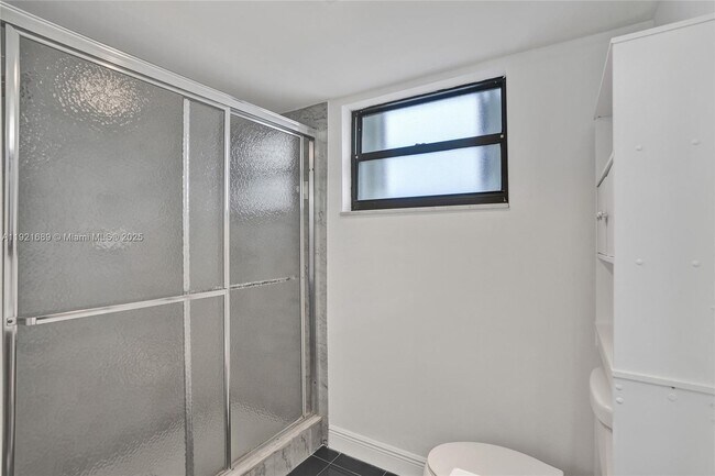 Building Photo - 2401 S Ocean Dr