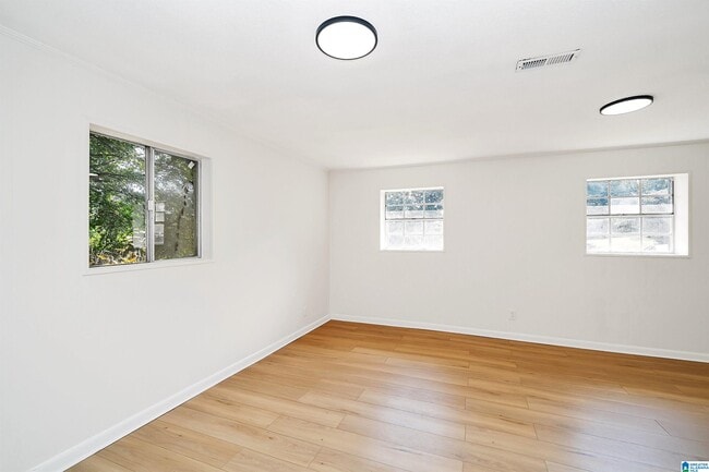 Building Photo - 2838 Micmac Dr