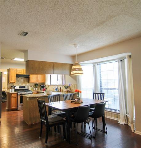 Building Photo - 1537 Yaggi Dr