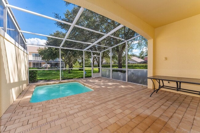 Building Photo - 3-Bedroom, 3-Bath Townhouse in Four Corners of Clermont – Close to Disney