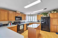 Building Photo - 10502 Lithia Pinecrest Rd