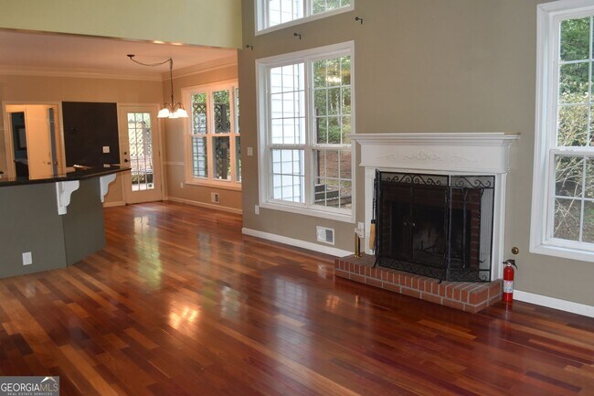 Building Photo - 4003 Rosewood View Dr