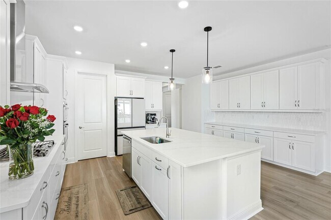 Building Photo - 17143 Savory Mist Cir