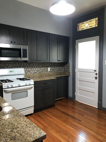 Building Photo - 5154 Cypress St