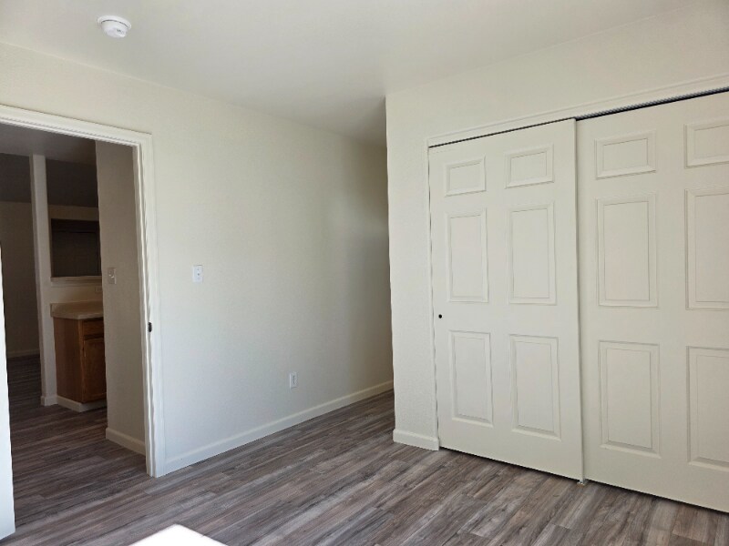 Building Photo - 391 Sunnyside Cir