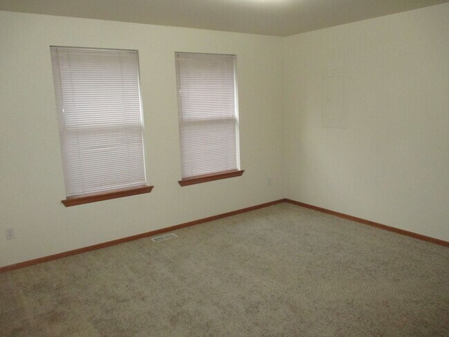 Building Photo - Stowe-8512