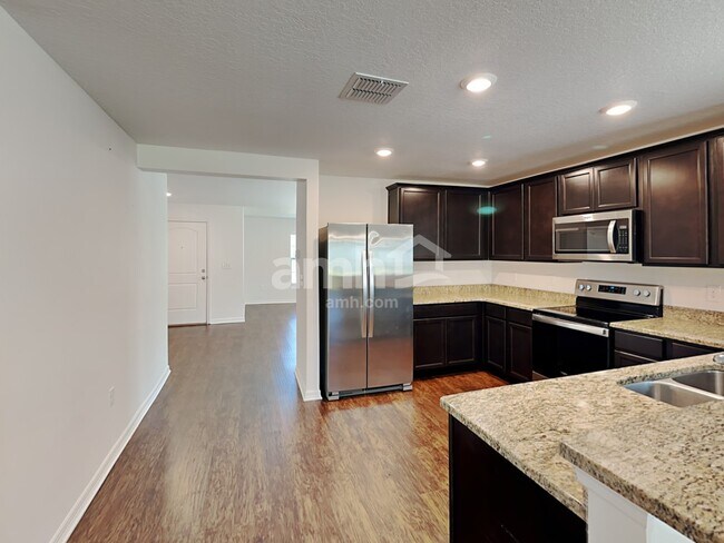 Building Photo - 1120 Brenton Leaf Dr