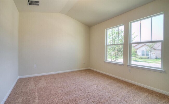 Building Photo - 1120 Badlands Dr