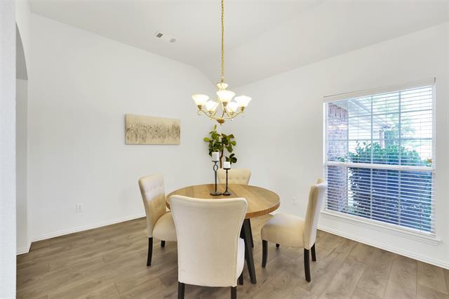 Building Photo - 2309 Trickling Creek Dr