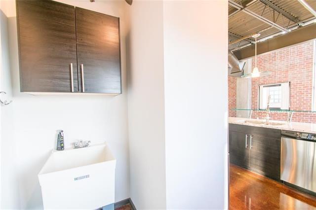 Building Photo - 3110 Thomas Ave