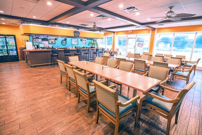 Building Photo - 2661 S Course Dr