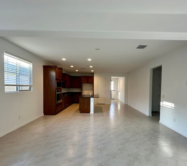 Building Photo - SENTERO CROSSING 3 bed 2 bath home