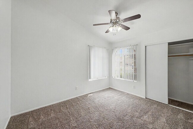 Building Photo - 11851 N 76th Dr