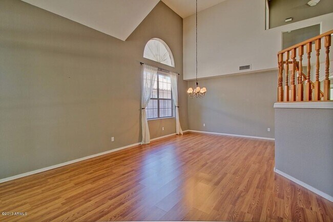 Building Photo - 9649 E Friess Dr