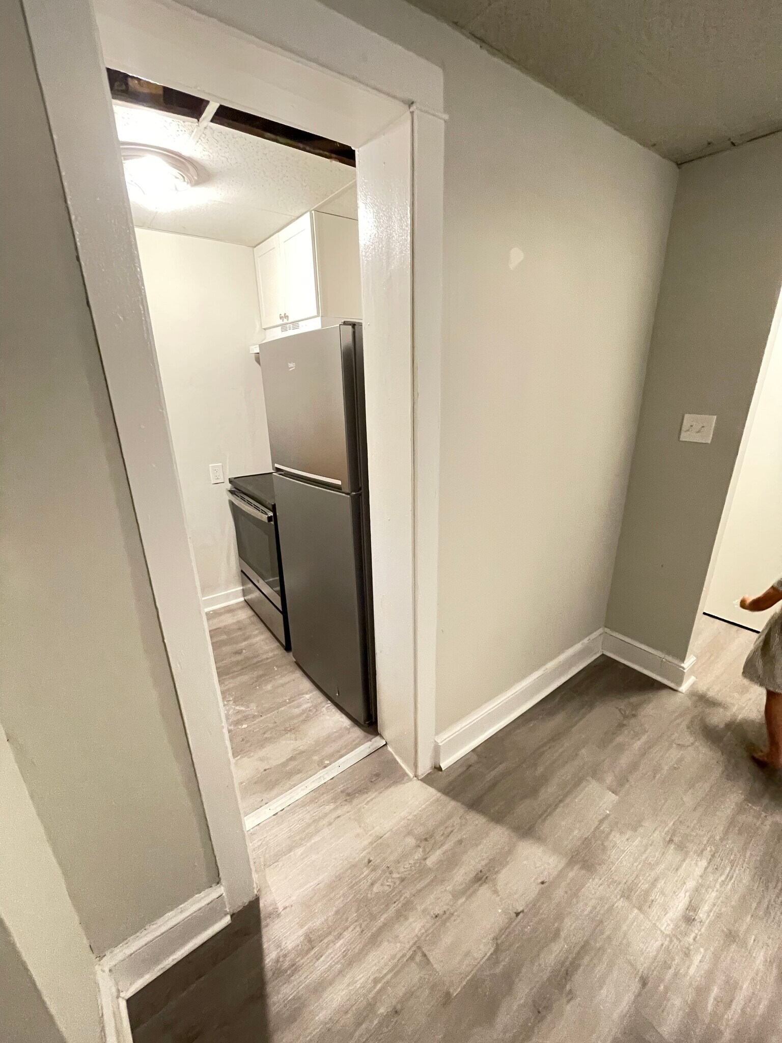 Building Photo - 416 S Lime St