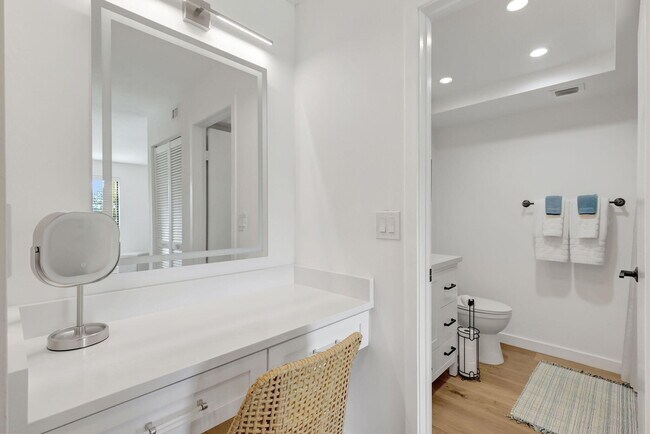 Building Photo - 334 Brackenwood Cir