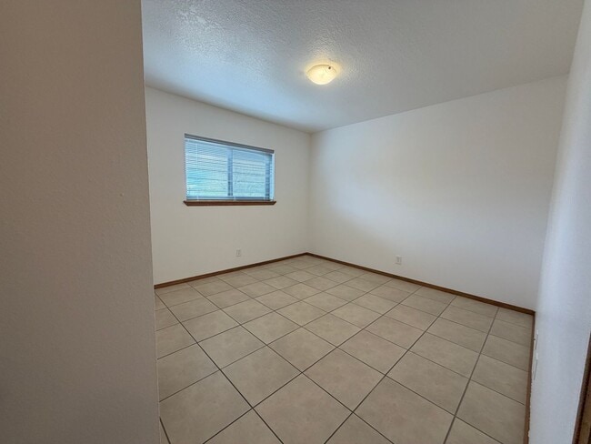 Building Photo - 1307 Rufina Ln