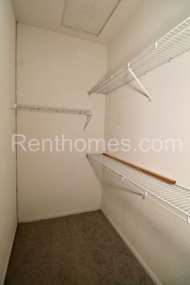 Building Photo - Scripps Ranch, 11073 Caminito Encanto, AC,...