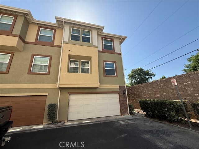 Building Photo - 194 Principia Ct